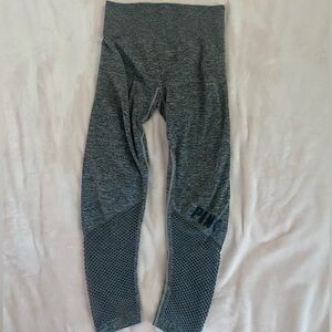 NWOT PINK LEGGINGS SIZE MEDIUM!